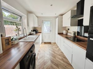 Photo 10- click for photo gallery